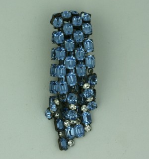 French Aquamarine Cascade Clip