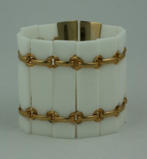Napier Lucite Plank Link Bracelet